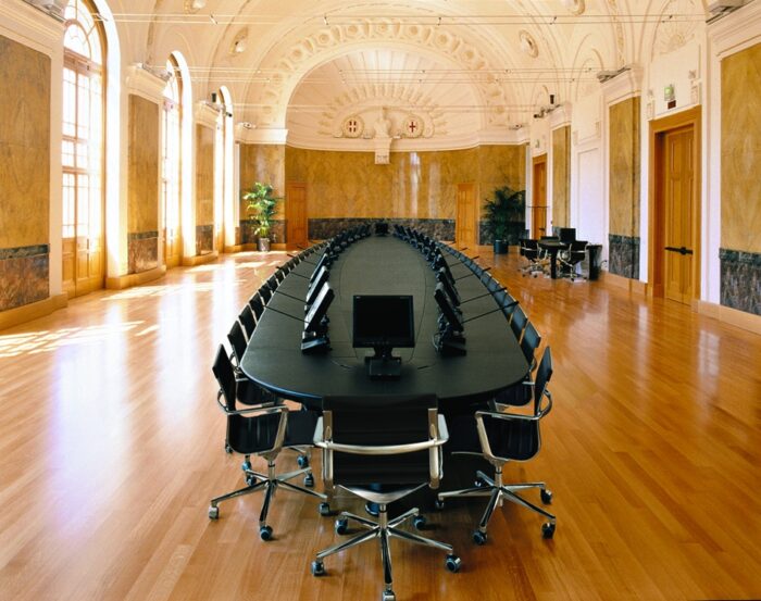 ICF-office-table-Emg-executive-AMB02a